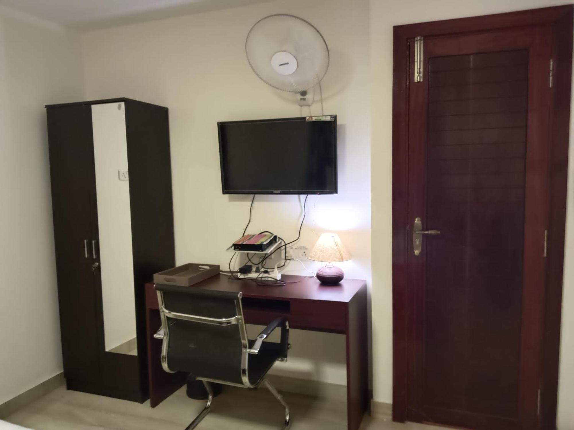 Iris Comfort Inn Chennai Exterior foto