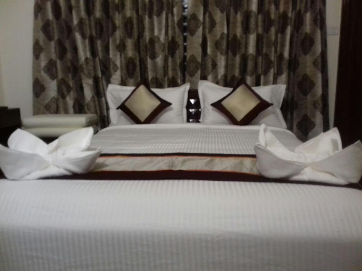 Iris Comfort Inn Chennai Exterior foto
