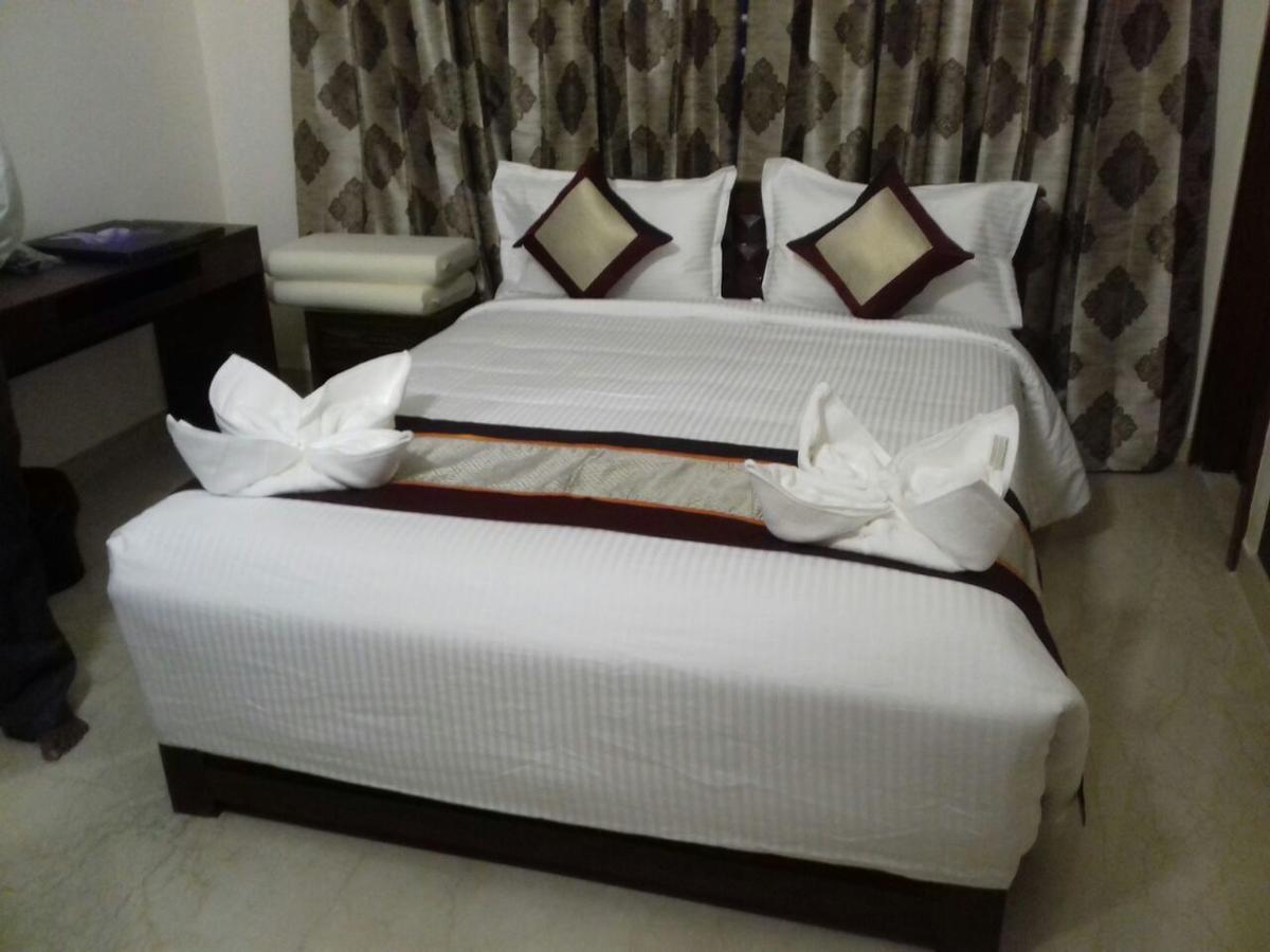 Iris Comfort Inn Chennai Exterior foto