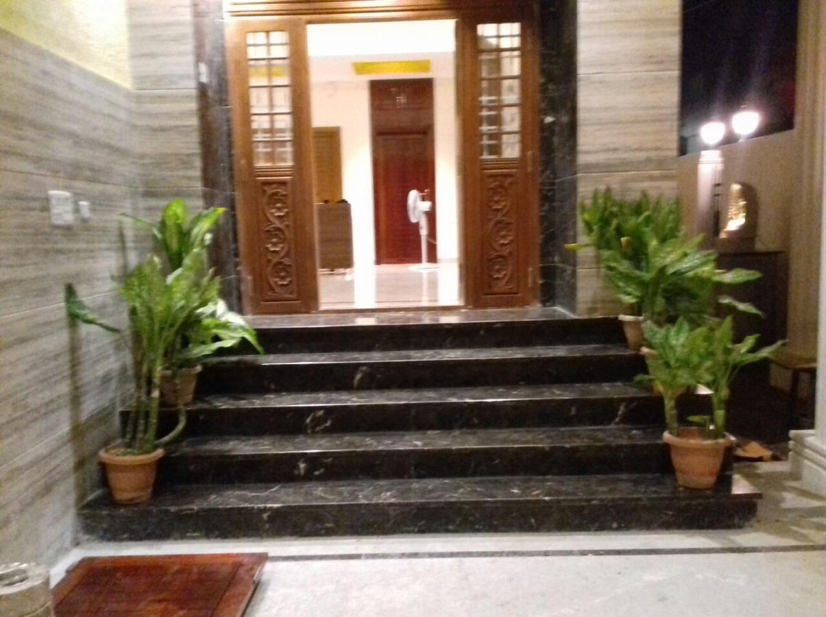 Iris Comfort Inn Chennai Exterior foto