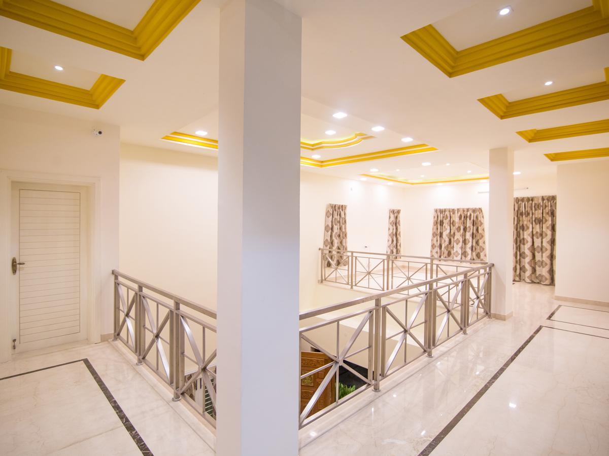 Iris Comfort Inn Chennai Exterior foto